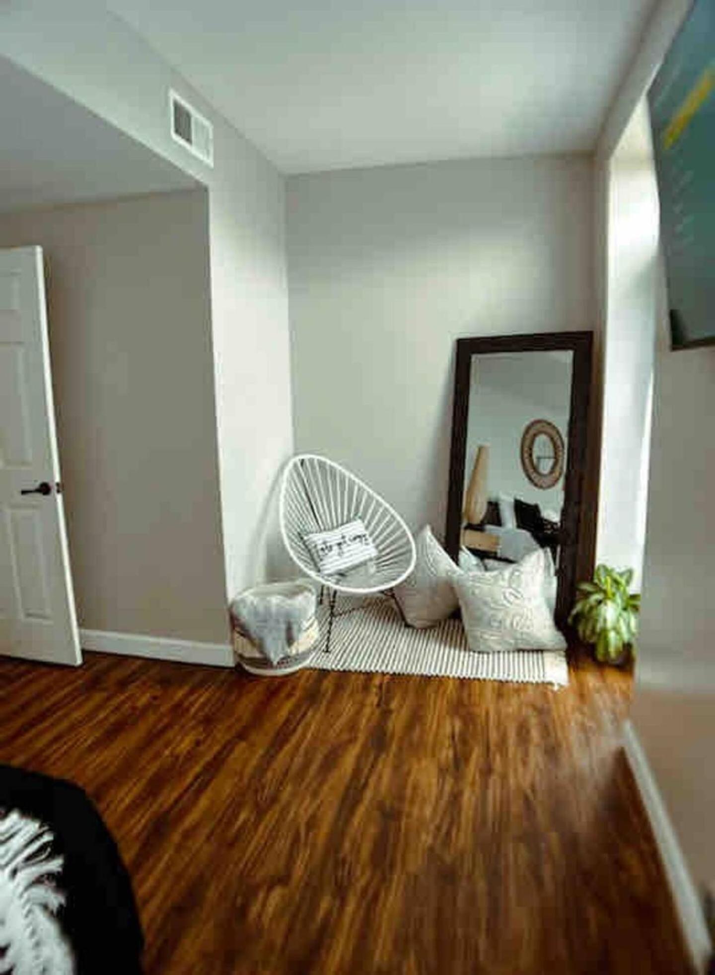 Modern Duplex Near Arenas, Hospitals, Universities, & Attractions Tower Grove ภายนอก รูปภาพ